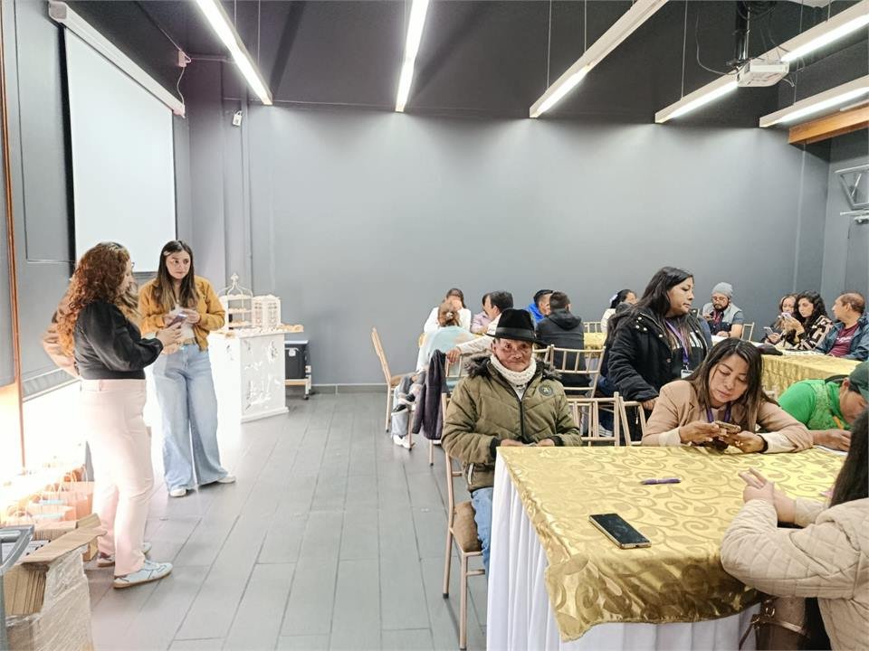 Charla y taller con familias de la comunidad PKU